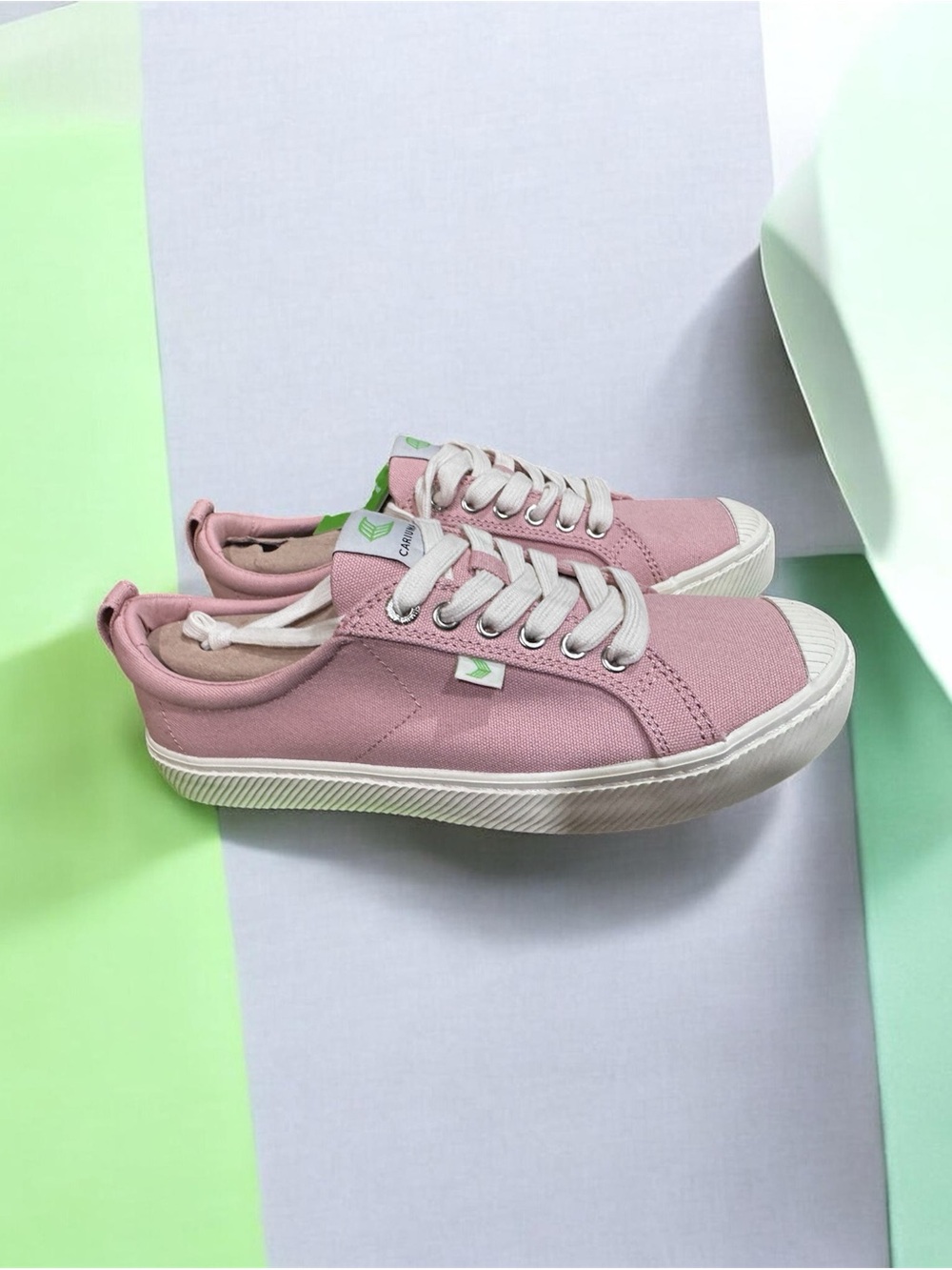 Cariuma OCA Low Rose Canvas Sneakers NEW